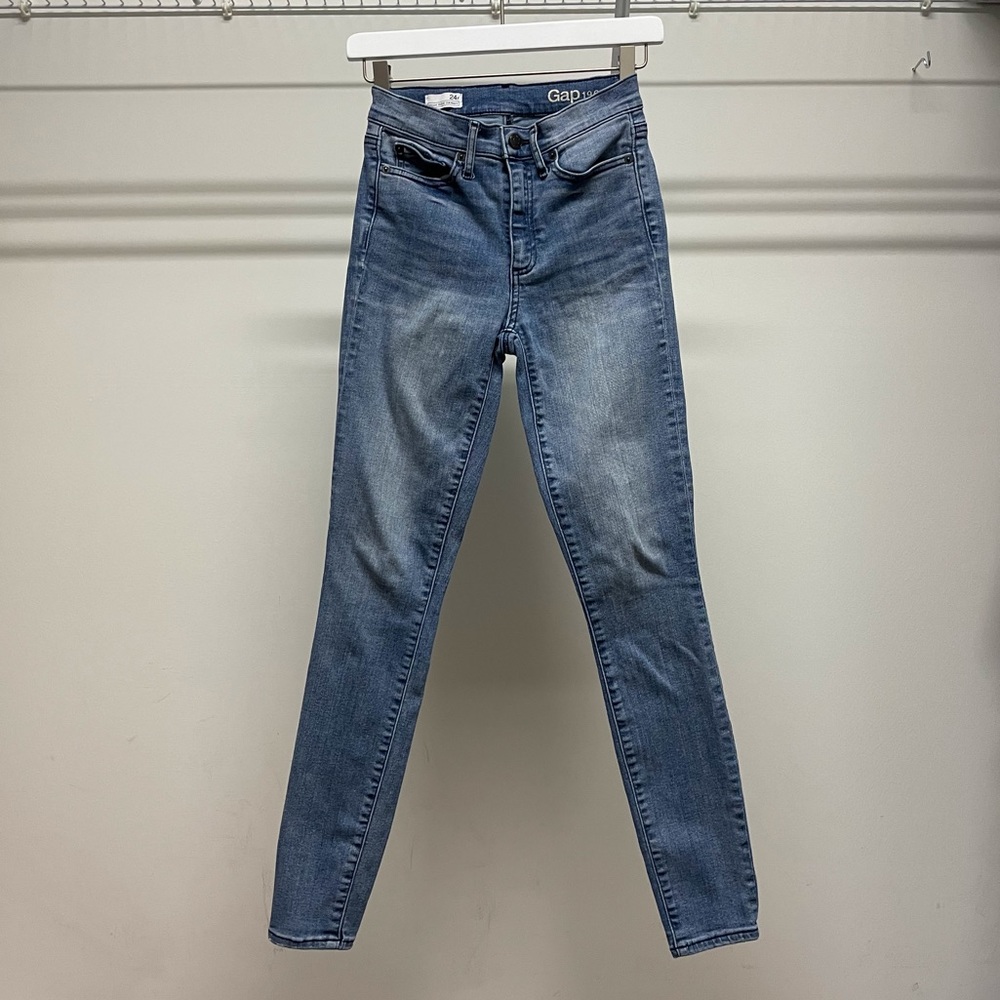 GAP High Rise Skinny Jeans